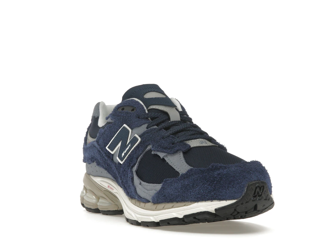 Vue 7 de New Balance 2002R Protection Pack Navy Grey