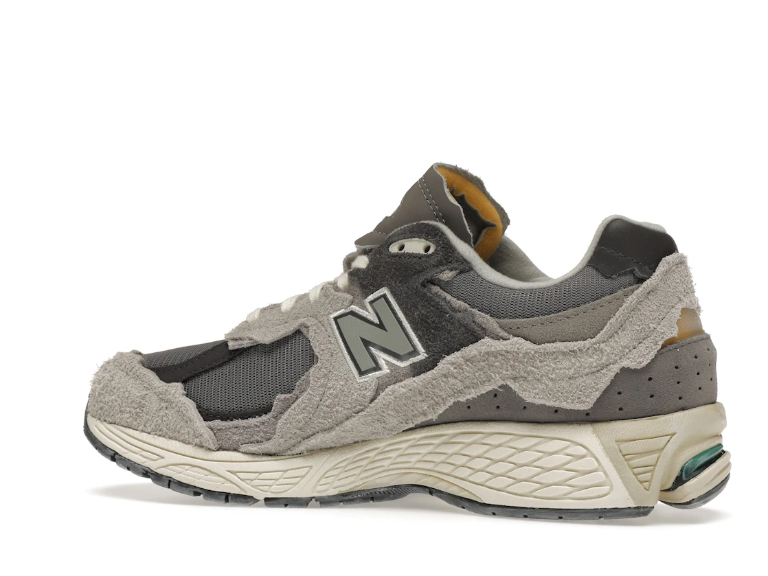 Vue 22 de New Balance 2002R Protection Pack Rain Cloud