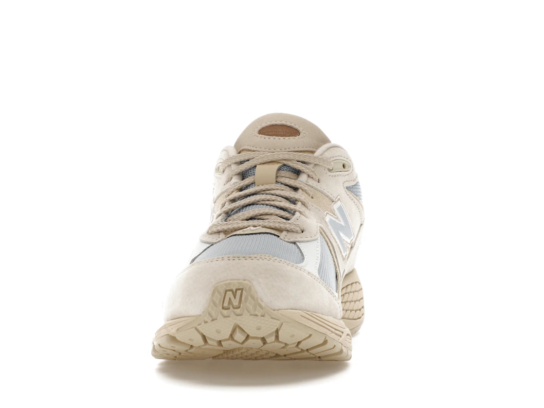 Vue 11 de New Balance 2002R Sandstone Light Arctic Grey