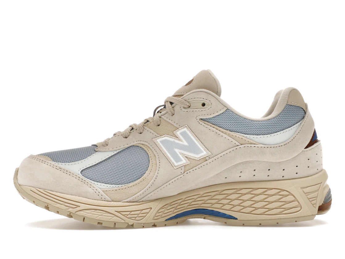 Vue 19 de New Balance 2002R Sandstone Light Arctic Grey