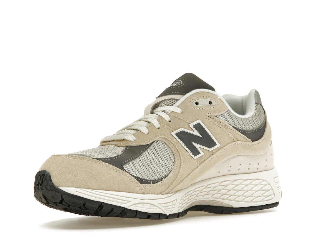 Vue 15 de New Balance 2002R Sandstone Magnet