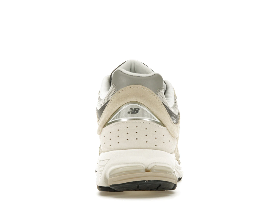 Vue 28 de New Balance 2002R Sandstone Magnet