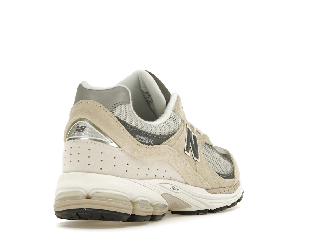 Vue 31 de New Balance 2002R Sandstone Magnet