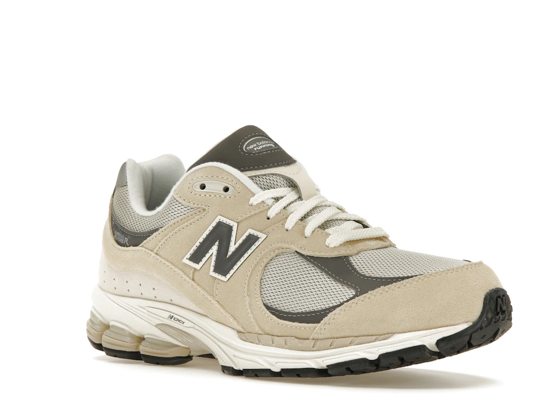 Vue 5 de New Balance 2002R Sandstone Magnet