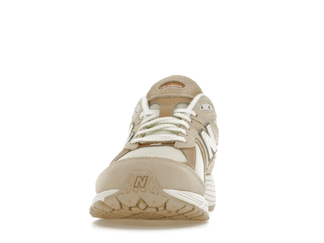 Vue 11 de New Balance 2002R Sandstone