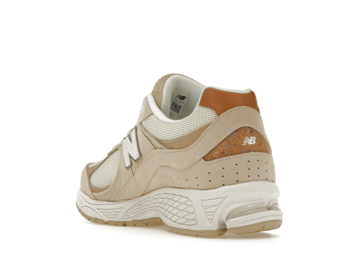 Vue 25 de New Balance 2002R Sandstone