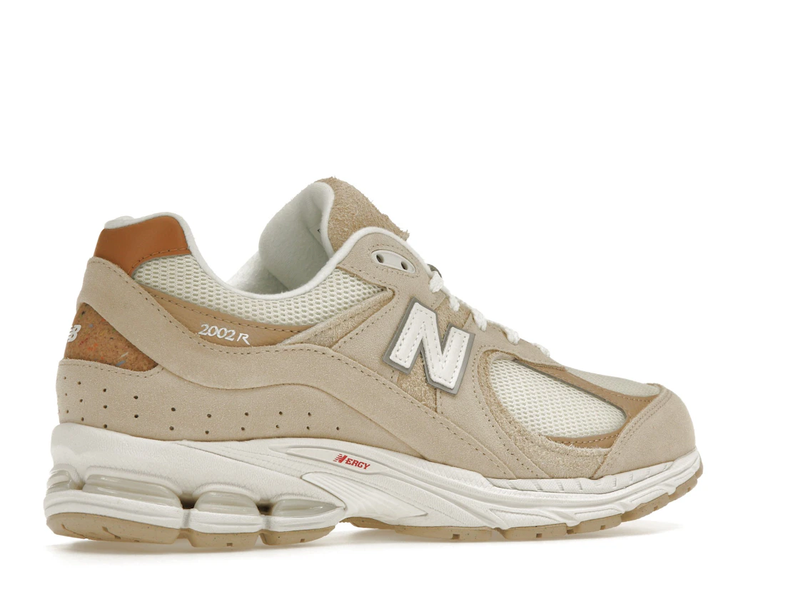 Vue 34 de New Balance 2002R Sandstone