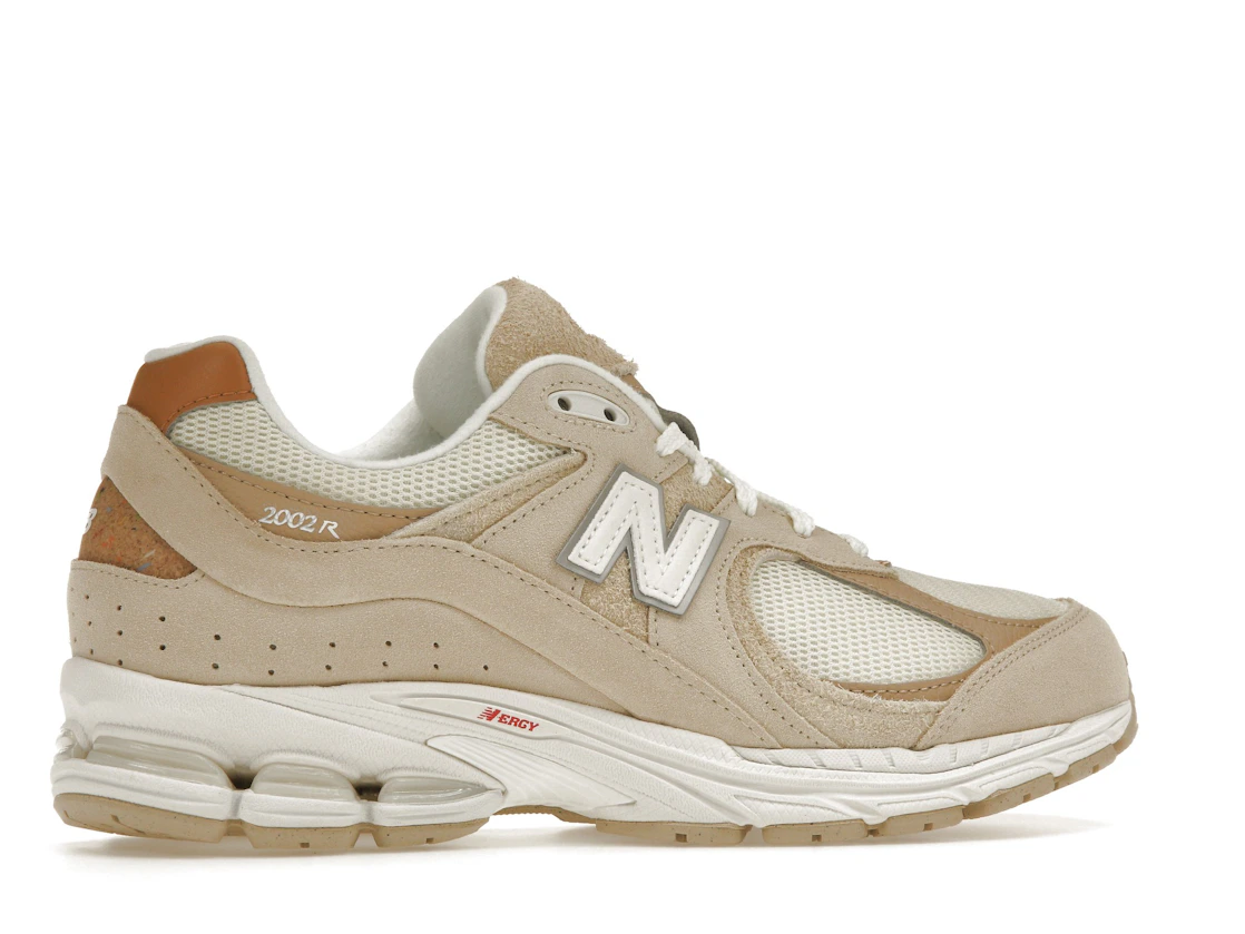 Vue 35 de New Balance 2002R Sandstone