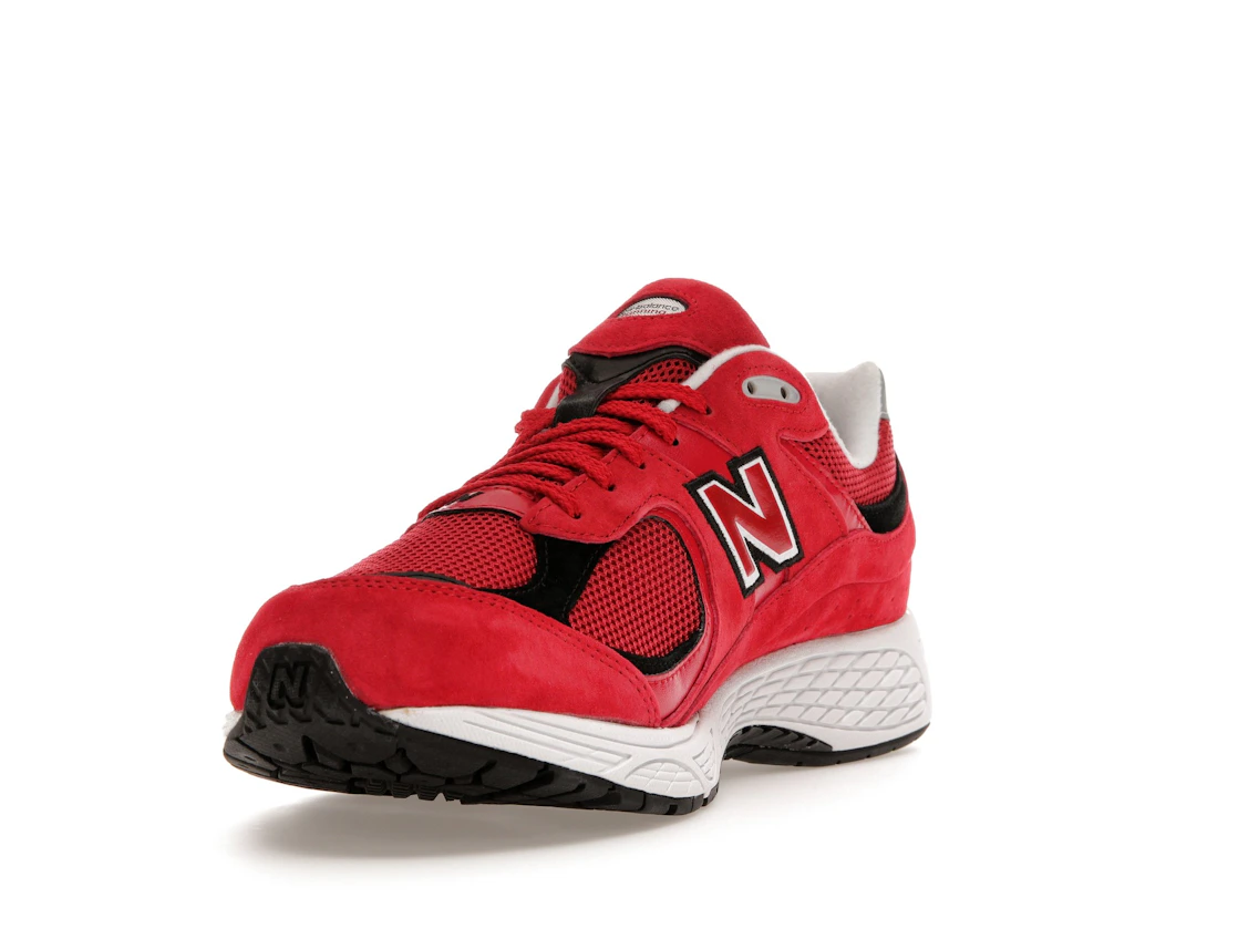 Vue 13 de New Balance 2002R Team Red
