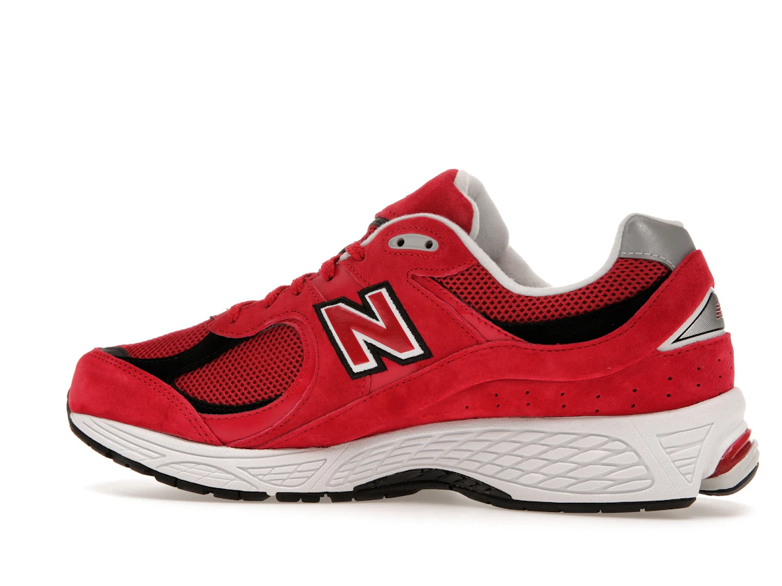 Vue 21 de New Balance 2002R Team Red