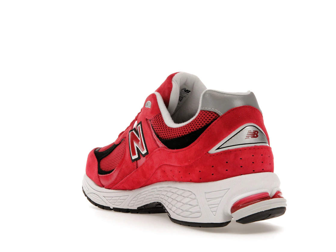 Vue 25 de New Balance 2002R Team Red