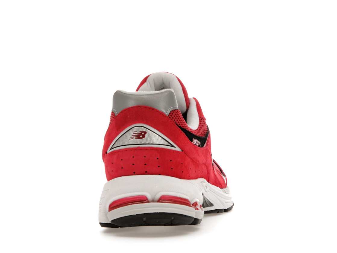 Vue 29 de New Balance 2002R Team Red