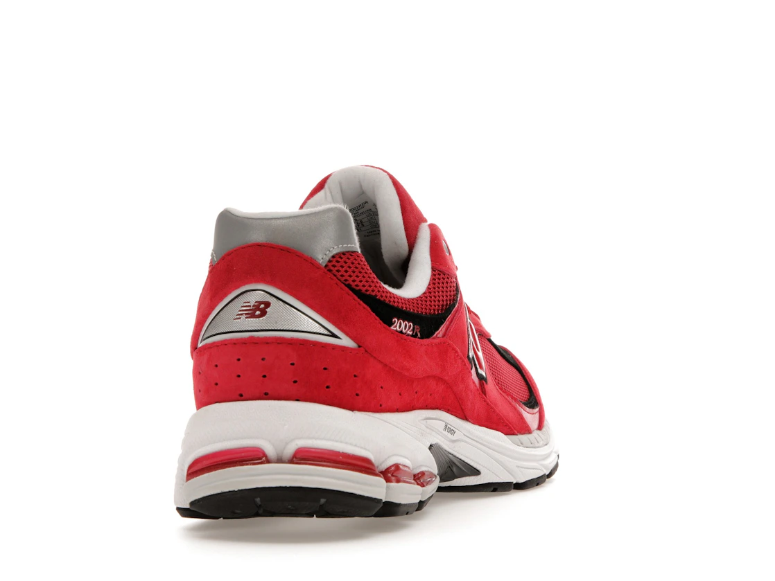 Vue 30 de New Balance 2002R Team Red