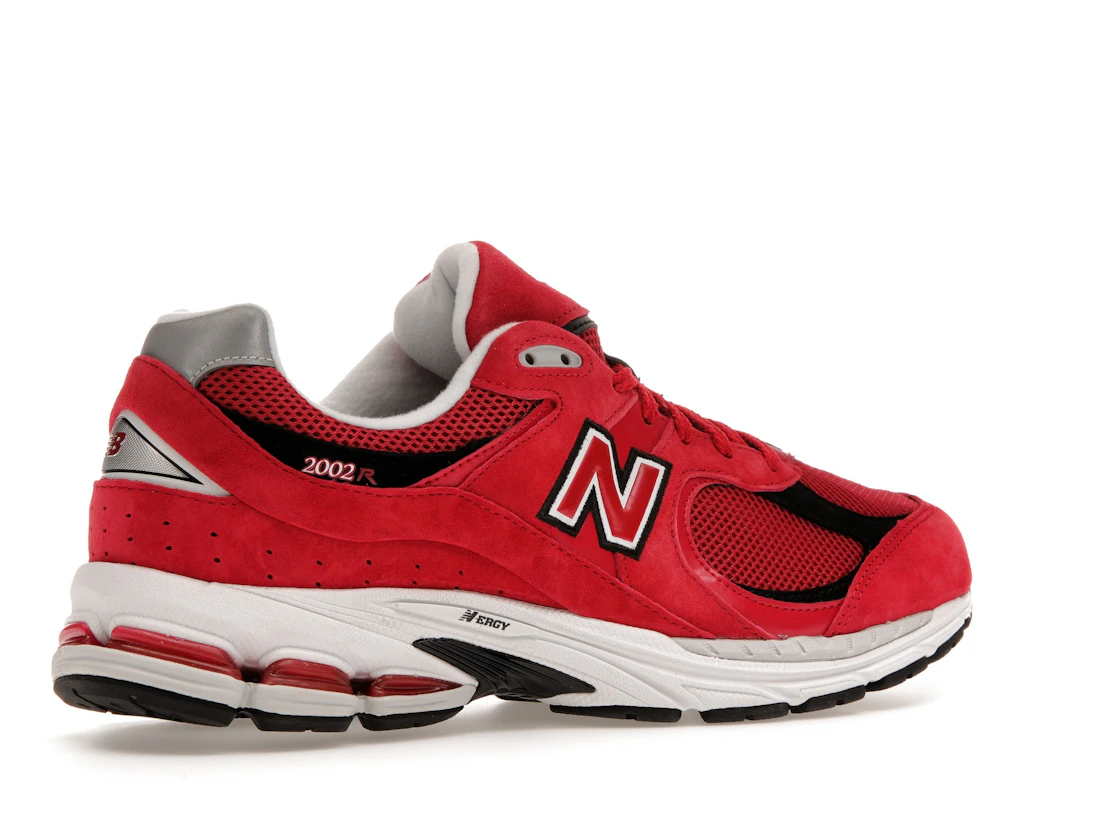 Vue 34 de New Balance 2002R Team Red