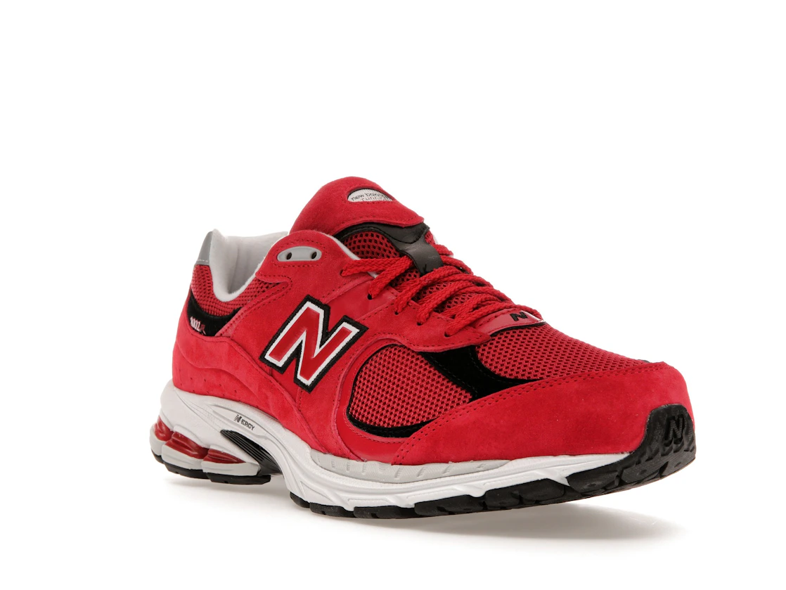 Vue 6 de New Balance 2002R Team Red