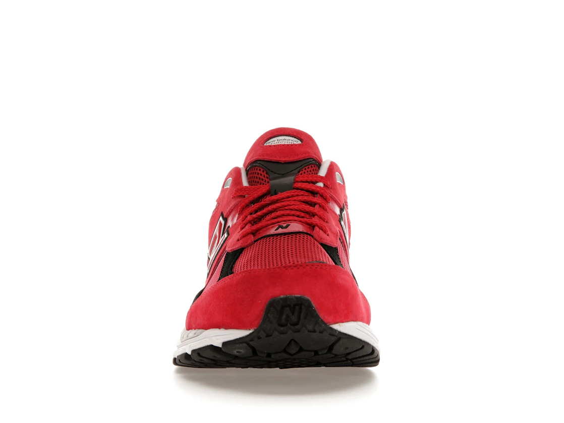 Vue 10 de New Balance 2002R Team Red