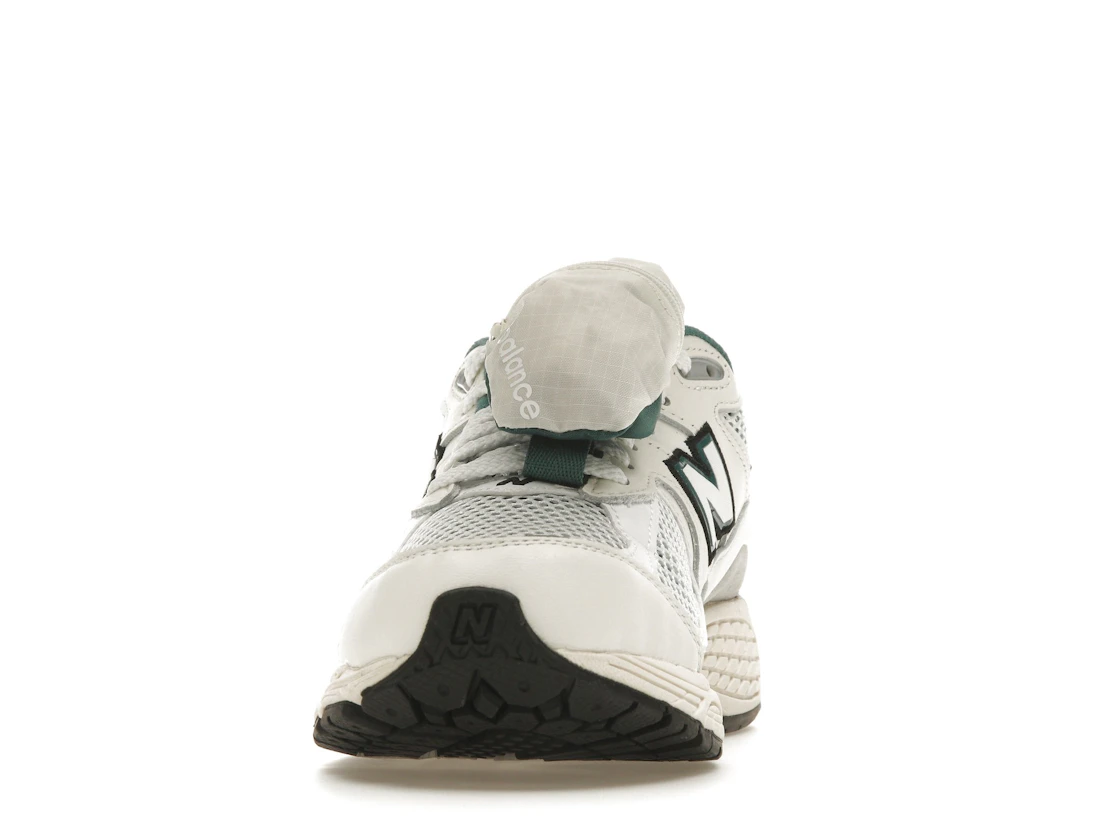 Vue 11 de New Balance 2002R Vintage Teal Pouch