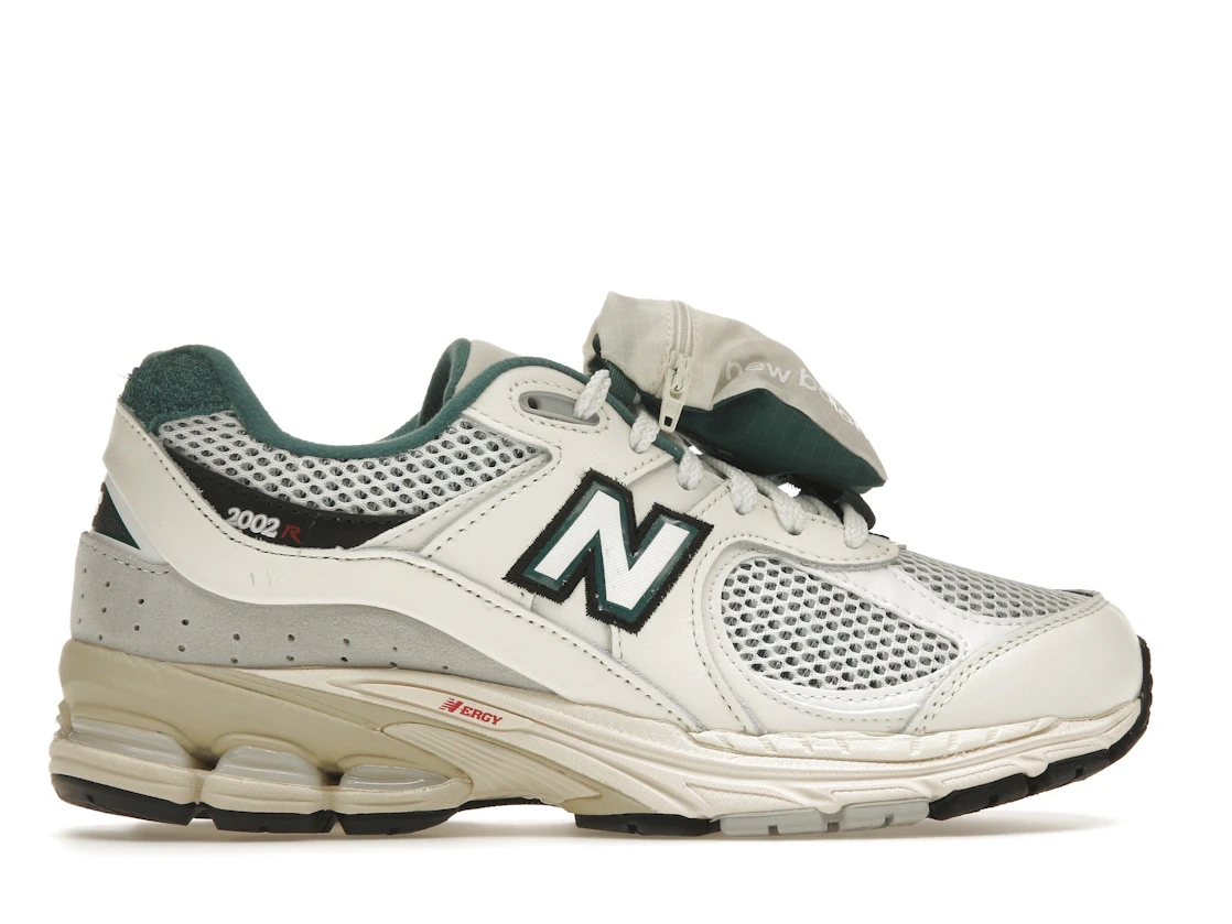 Vue 36 de New Balance 2002R Vintage Teal Pouch