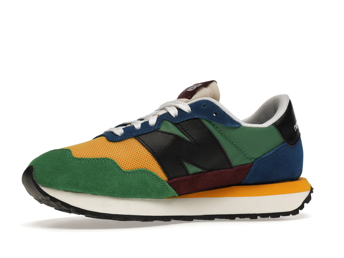 Vue 17 de New Balance 237 Green