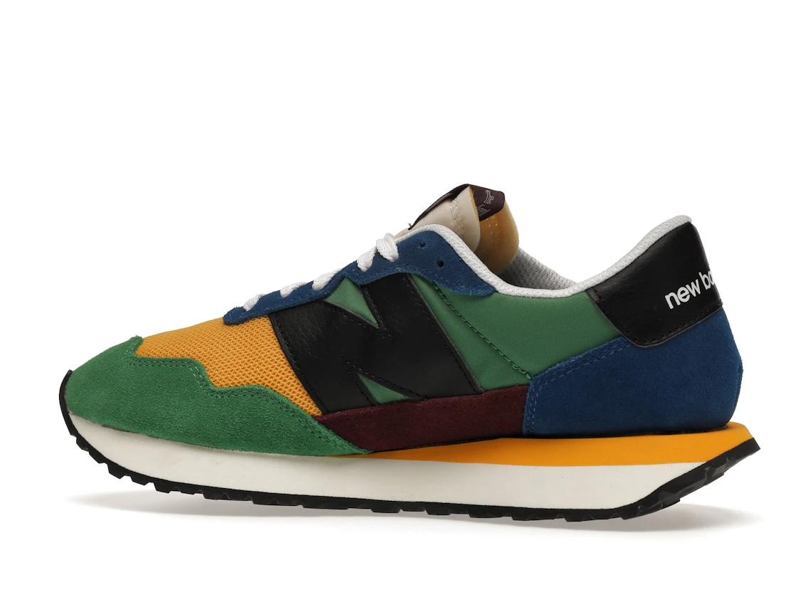 Vue 21 de New Balance 237 Green