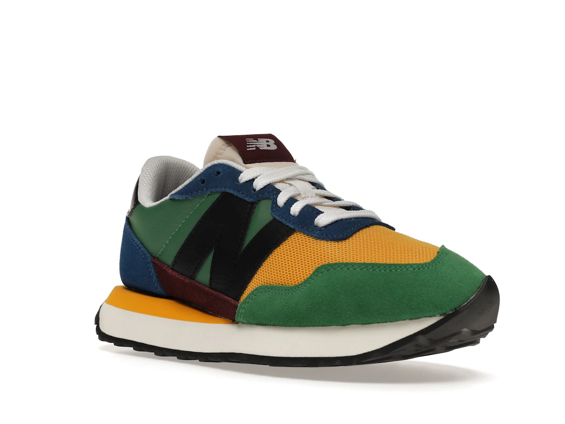 Vue 6 de New Balance 237 Green