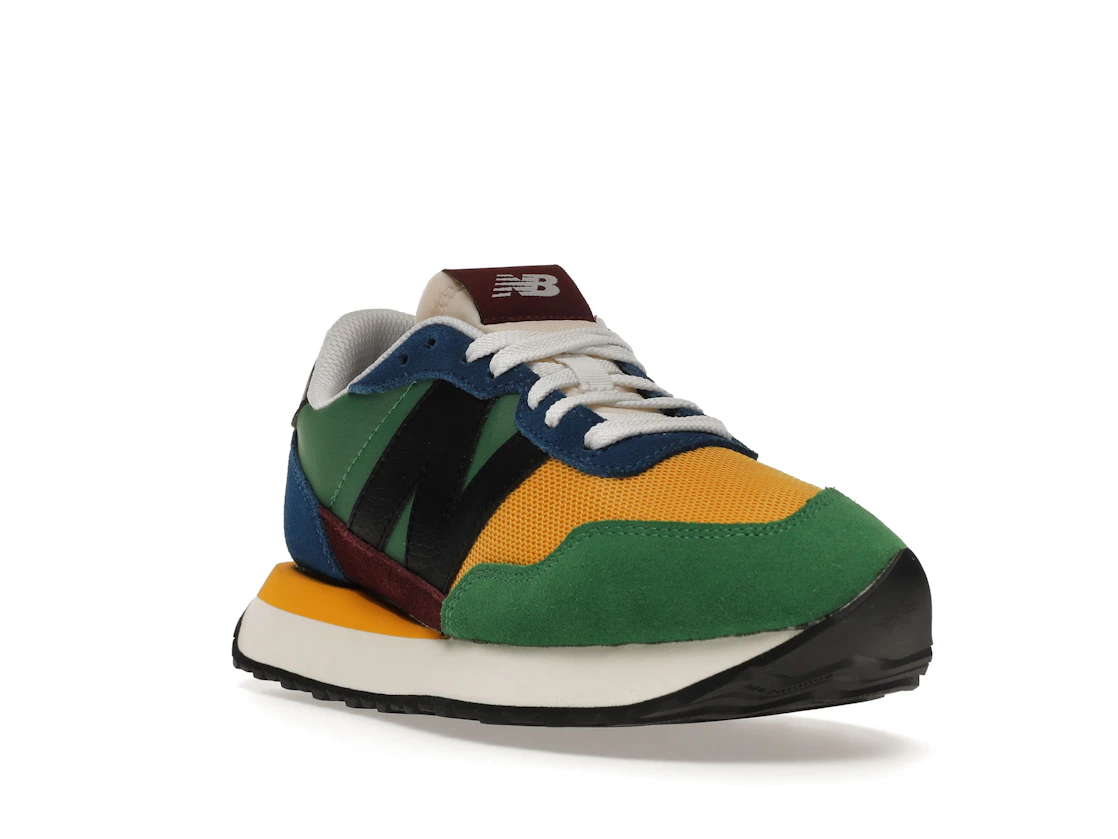 Vue 7 de New Balance 237 Green