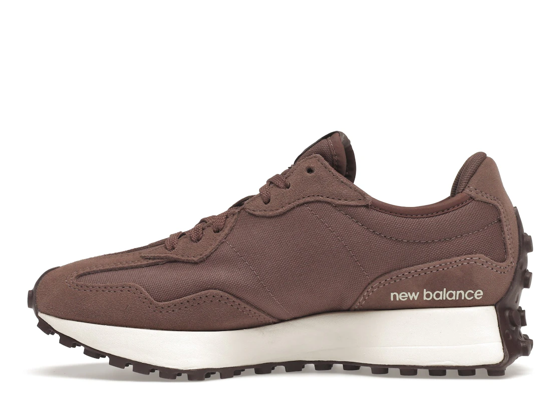 Vue 19 de New Balance 327 Black Fig 