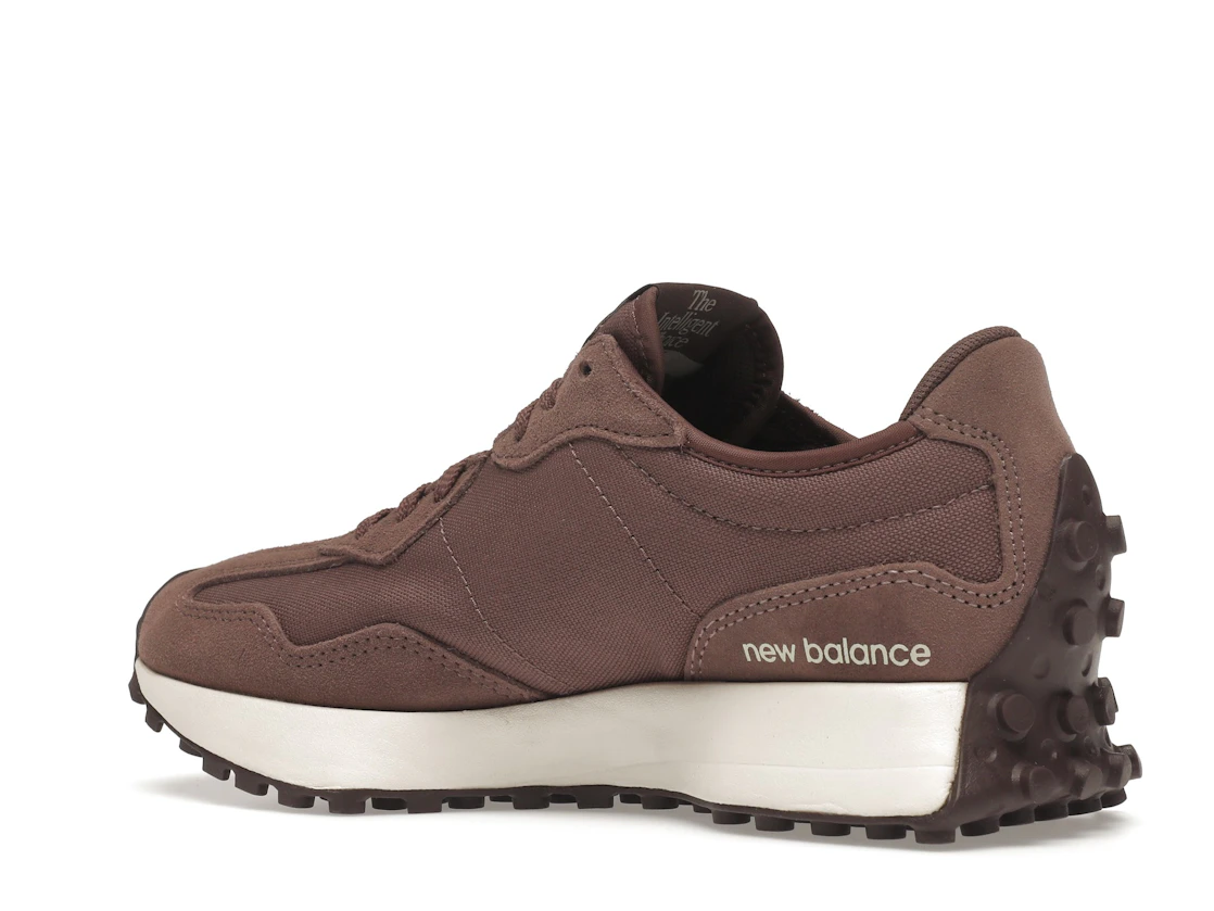 Vue 22 de New Balance 327 Black Fig 