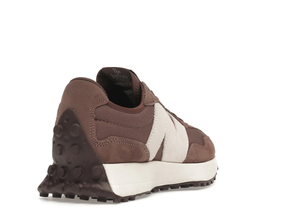 Vue 31 de New Balance 327 Black Fig 