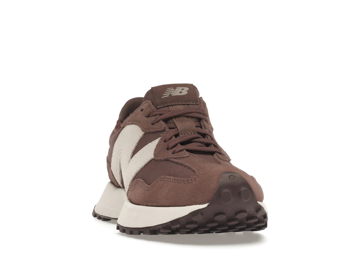 Vue 8 de New Balance 327 Black Fig 