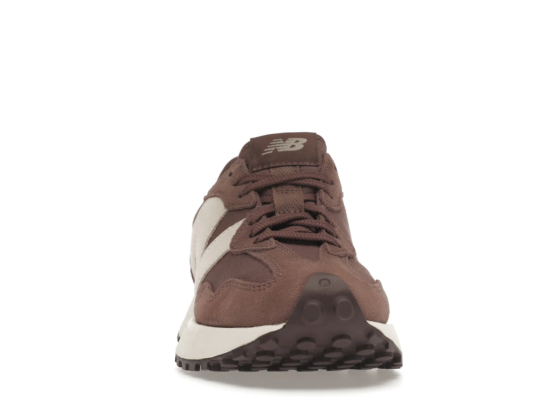 Vue 9 de New Balance 327 Black Fig 