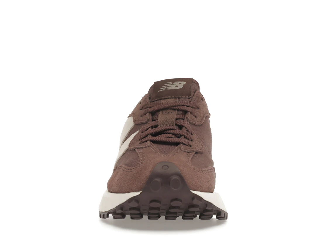 Vue 10 de New Balance 327 Black Fig 