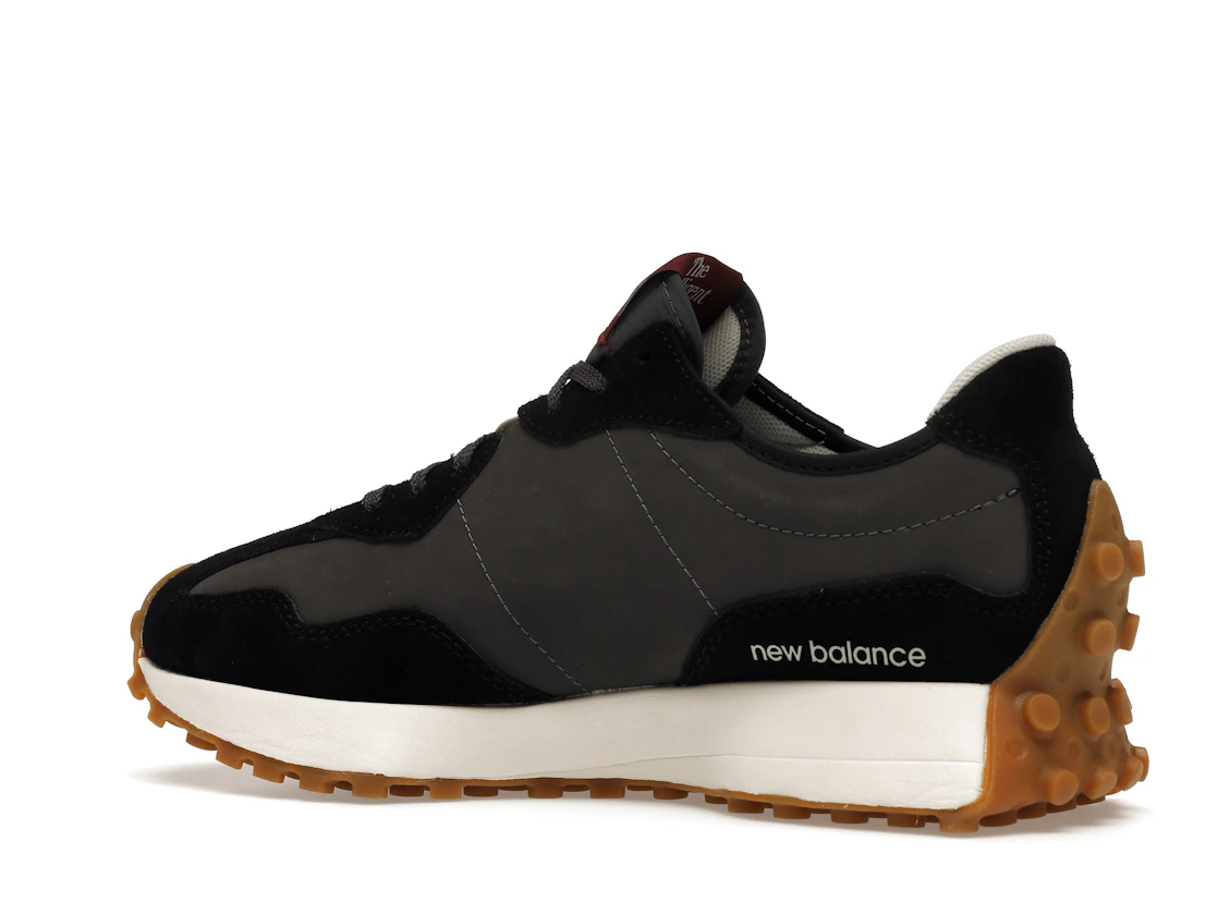 Vue 22 de New Balance 327 Black Moonbeam 