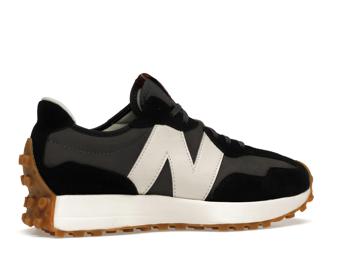 Vue 35 de New Balance 327 Black Moonbeam 