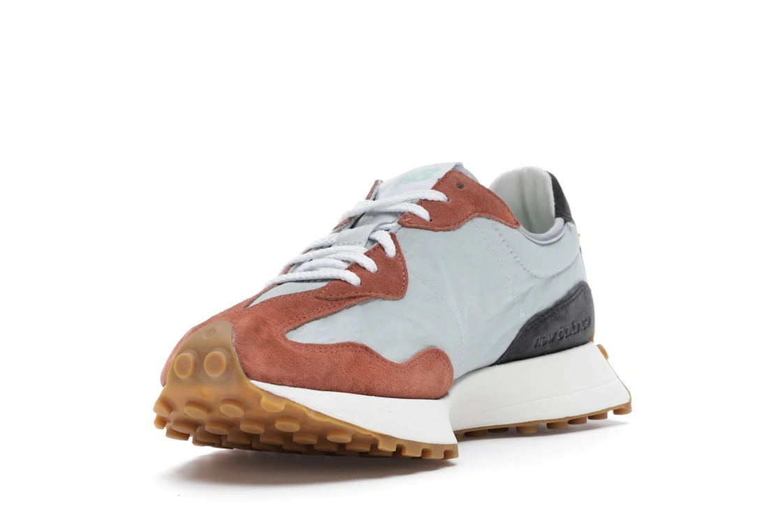 Vue 13 de New Balance 327 Brown Grey