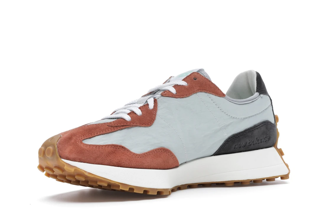 Vue 15 de New Balance 327 Brown Grey