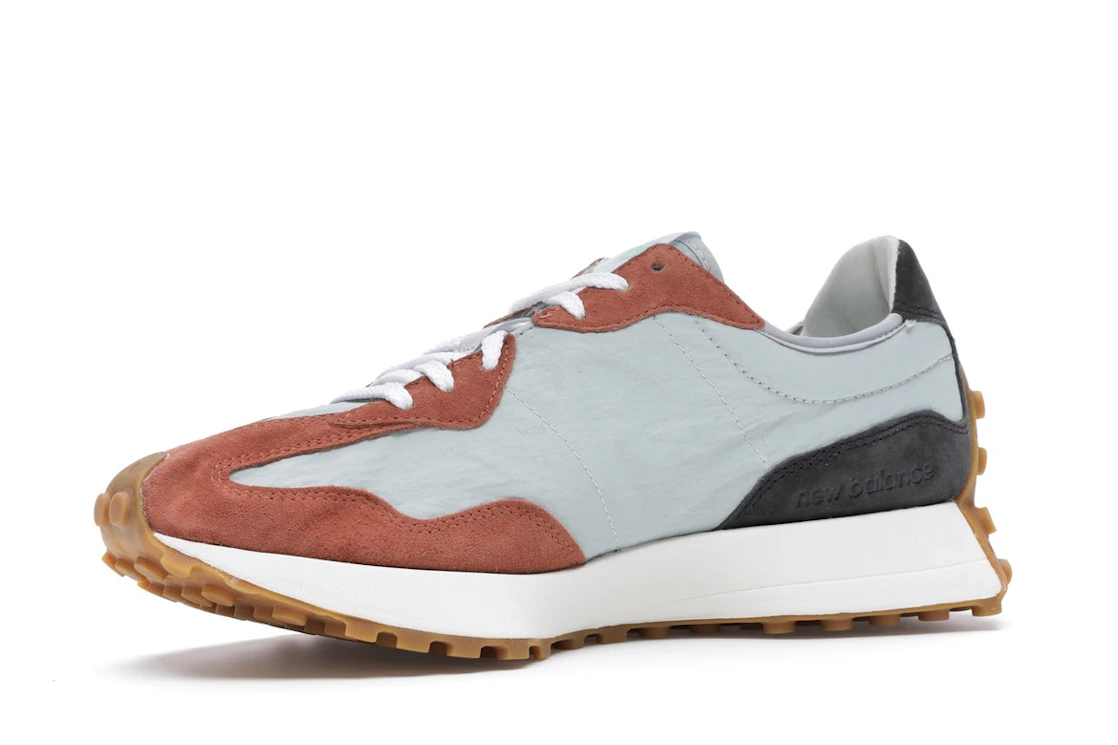 Vue 16 de New Balance 327 Brown Grey