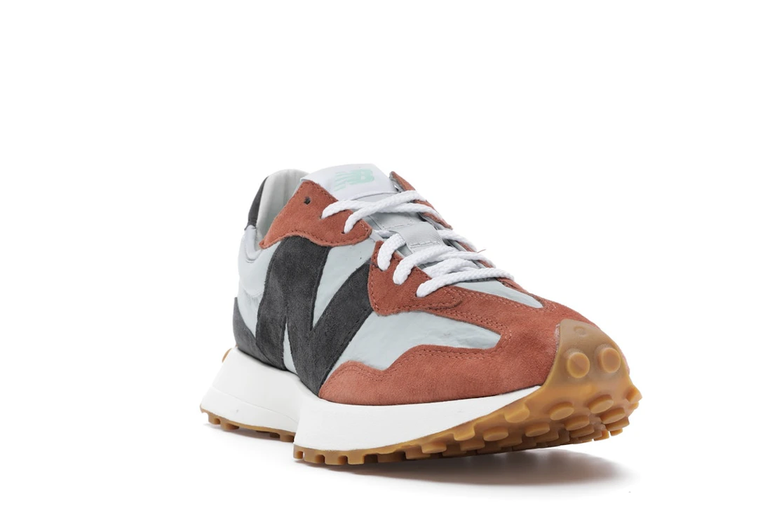 Vue 7 de New Balance 327 Brown Grey