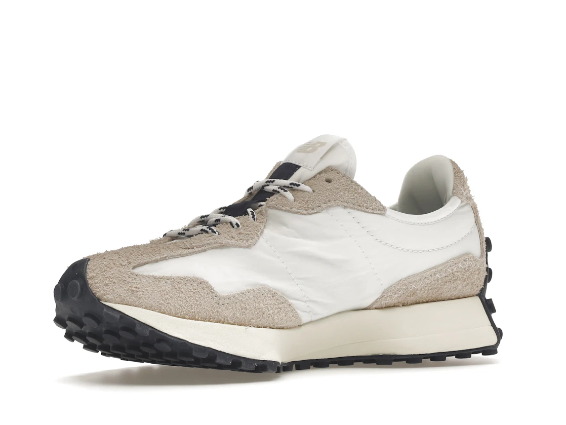 Vue 16 de New Balance 327 Moonbeam White Navy