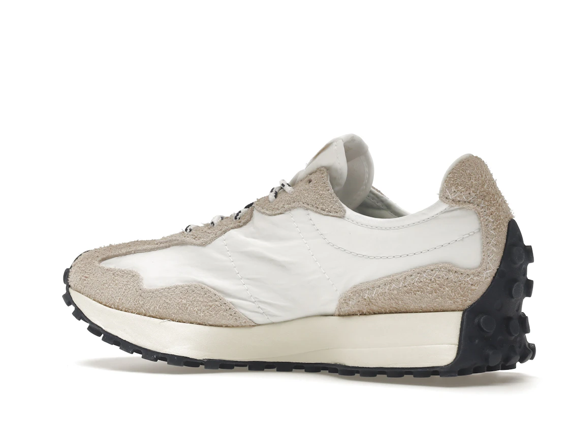 Vue 22 de New Balance 327 Moonbeam White Navy