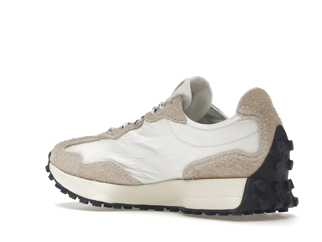Vue 23 de New Balance 327 Moonbeam White Navy