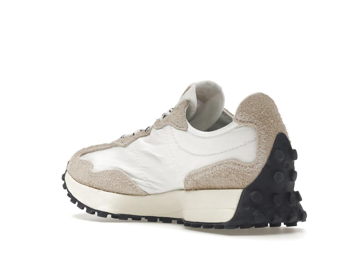 Vue 24 de New Balance 327 Moonbeam White Navy