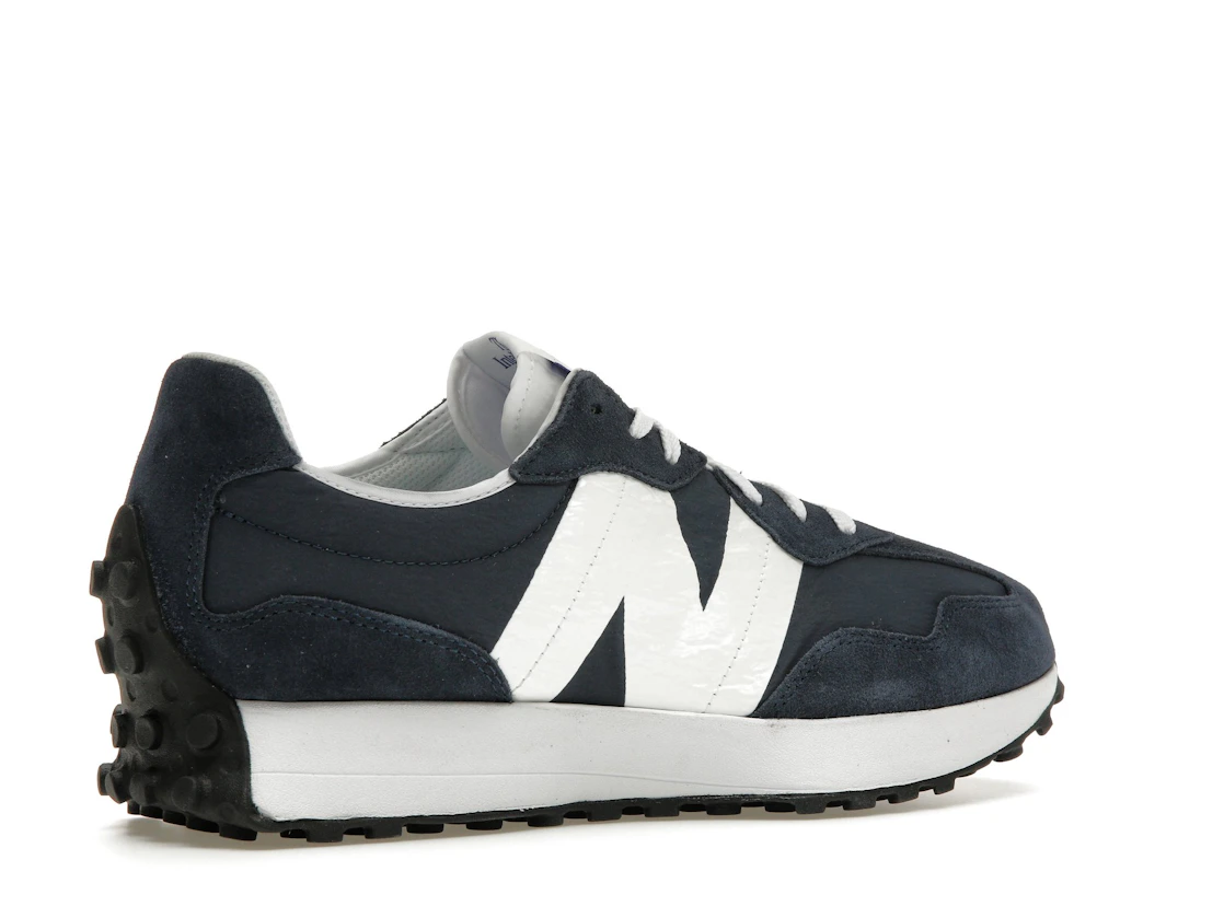 Vue 34 de New Balance 327 Natural Indigo Blue White