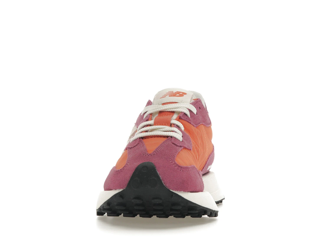 Vue 11 de New Balance 327 Red Pink