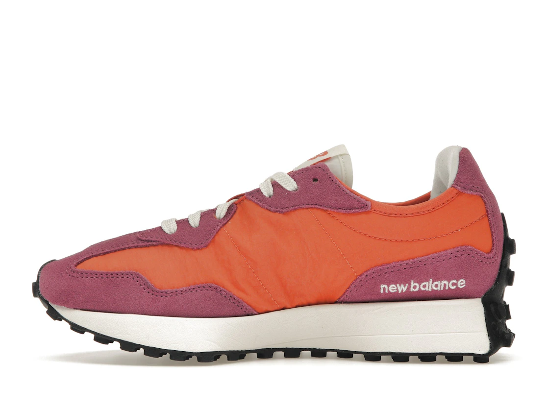 Vue 19 de New Balance 327 Red Pink