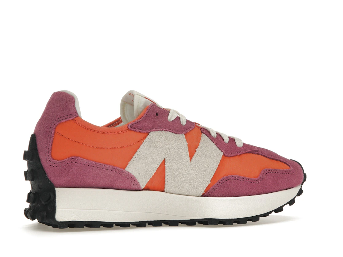 Vue 35 de New Balance 327 Red Pink