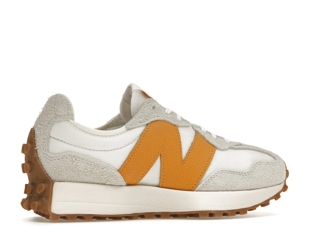 Vue 35 de New Balance 327 Sea Salt Golden Hour Gum 