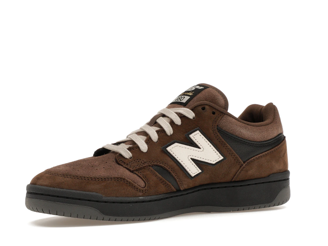 Vue 16 de New Balance 480 Andrew Reynolds Chocolate