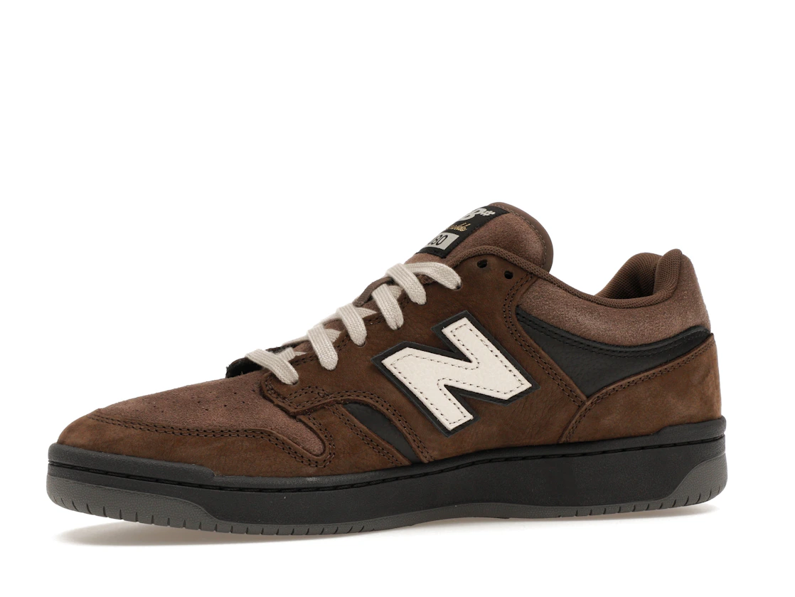 Vue 17 de New Balance 480 Andrew Reynolds Chocolate