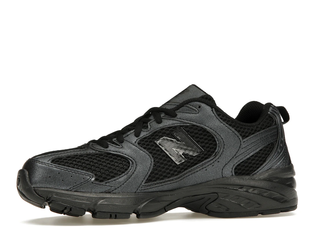 Vue 17 de New Balance 530 Black Dark Grey